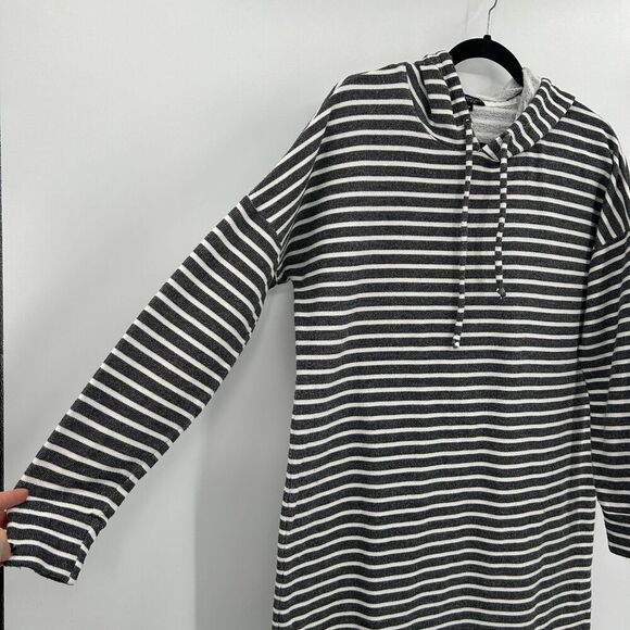 BEYOND YOGA Dark Gray White Striped Live Out Loud Hooded Swim Cover Up Medium - Picture 7 of 9